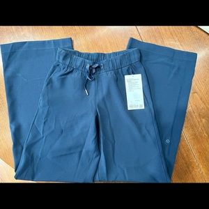 Brand New Lululemon pants. Size 2